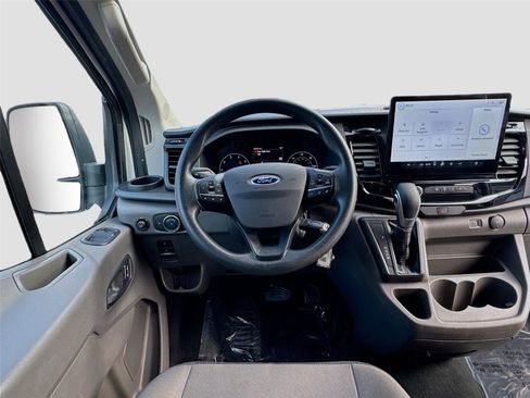 Used 2023 Ford Transit 350 XLT image 28