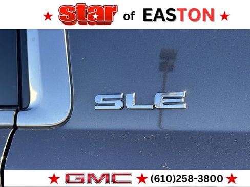 Used 2018 GMC Yukon XL SLE w/ SLE Value Package image 34
