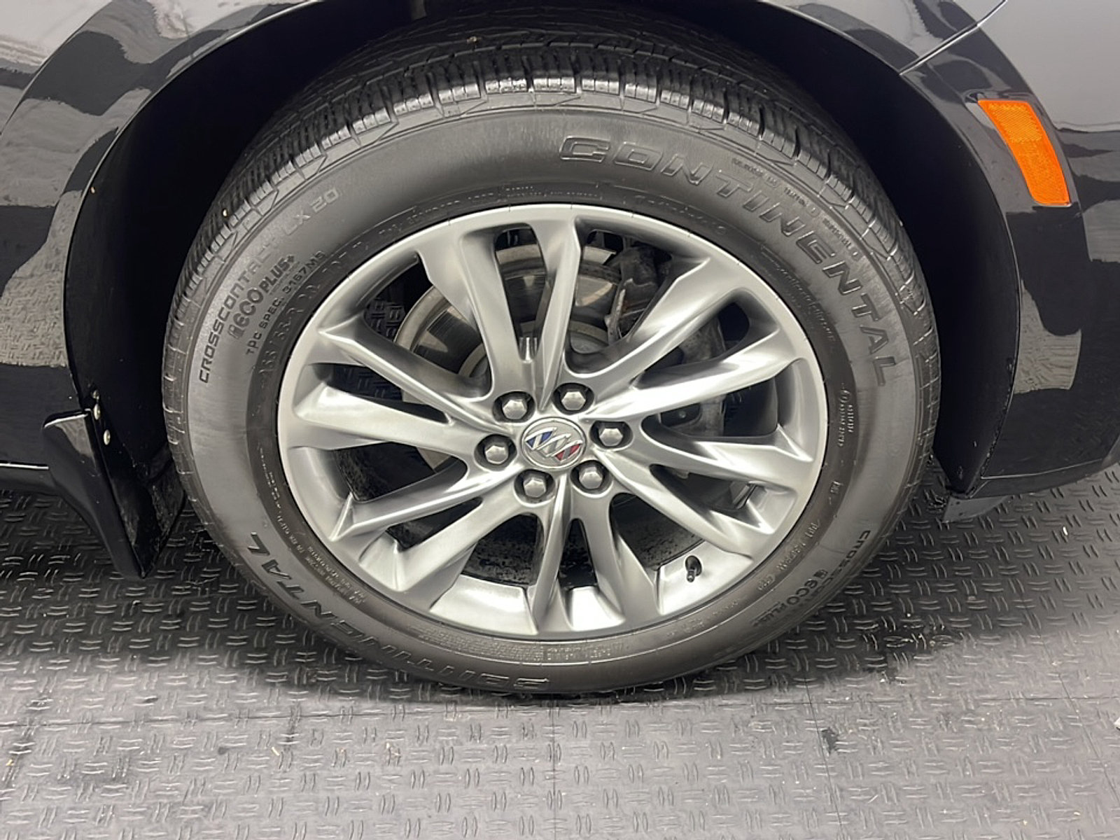 Used 2024 Buick Enclave Avenir AWD/4WD image 23
