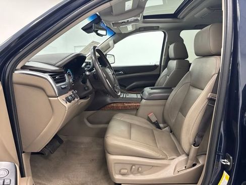 Used 2020 Chevrolet Tahoe Premier AWD/4WD image 27