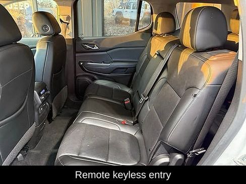 Used 2021 GMC Acadia SLT image 11