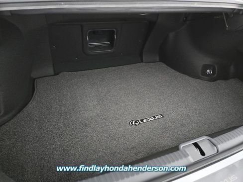 Used 2024 Lexus ES 300h w/ Premium Package FWD image 19