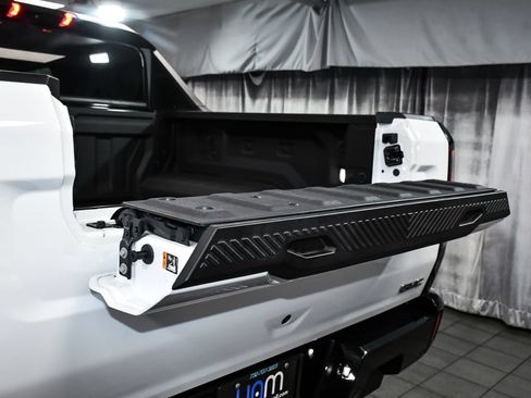 Used 2025 GMC Hummer EV 3X AWD/4WD image 69