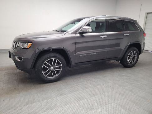 Used 2018 Jeep Grand Cherokee Limited image 2