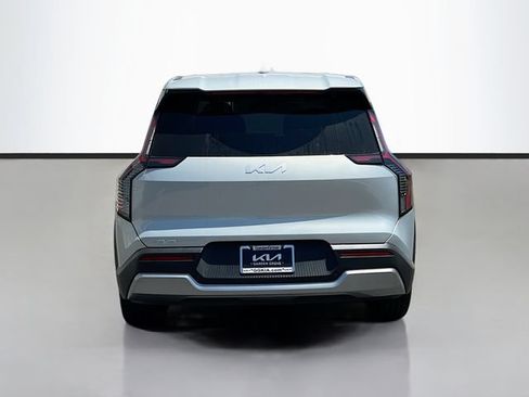 New 2026 Kia EV9 Light RWD image 6