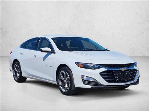 Used 2024 Chevrolet Malibu LT FWD image 3