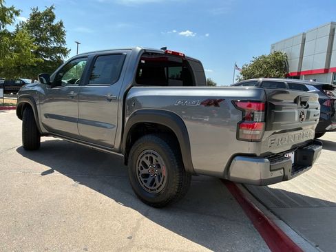 Used 2026 Nissan Frontier PRO-4X AWD/4WD image 8