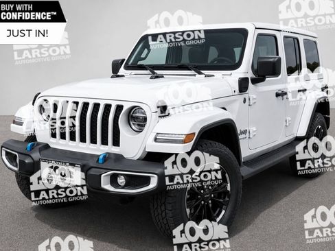 Used 2022 Jeep Wrangler Unlimited Sahara AWD/4WD image 1