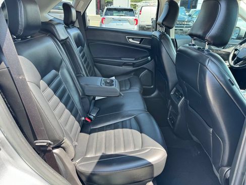 Used 2022 Ford Edge SEL w/ Convenience Package AWD/4WD image 32