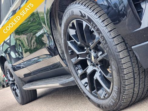 Used 2023 Chevrolet Tahoe High Country AWD/4WD image 7
