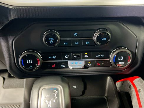 Used 2023 Ford Bronco Heritage Edition AWD/4WD image 27