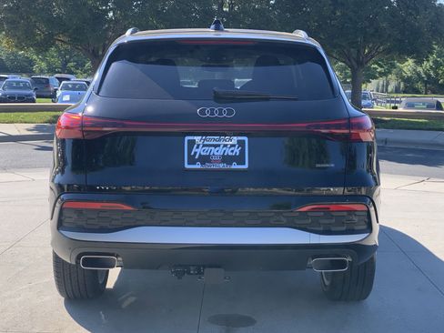 Used 2025 Audi Q5 Premium Plus w/ Premium Plus AWD/4WD image 9