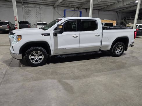 Used 2020 GMC Sierra 1500 SLE w/ SLE Value Package AWD/4WD image 4