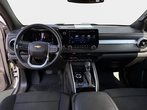 Used 2023 Chevrolet Colorado LT w/ LT Convenience Package II image 18