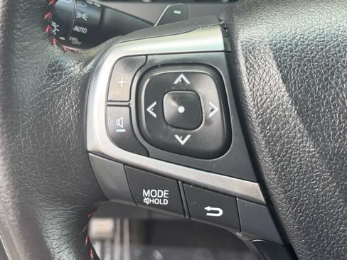 Used 2015 Toyota Camry SE FWD image 27