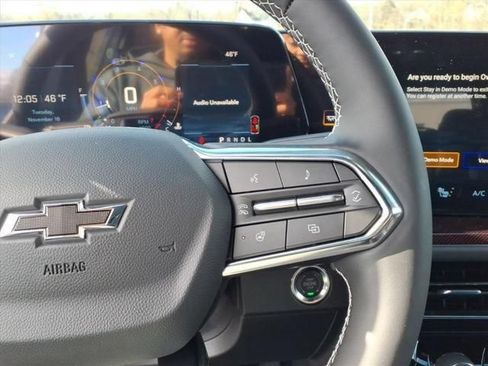 New 2026 Chevrolet Traverse Z71 w/ Enhanced Driving Package AWD/4WD image 16