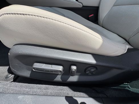 Used 2021 Honda Accord EX-L image 10