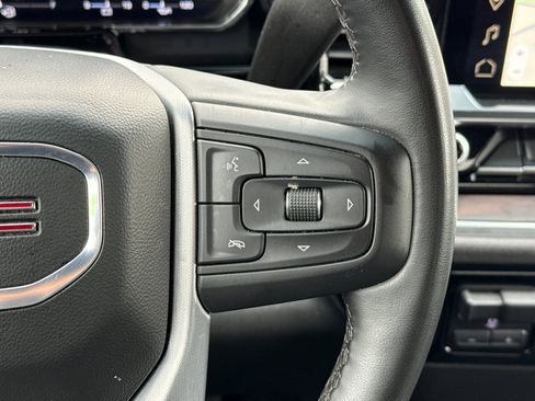 Used 2025 GMC Sierra 1500 SLT image 32