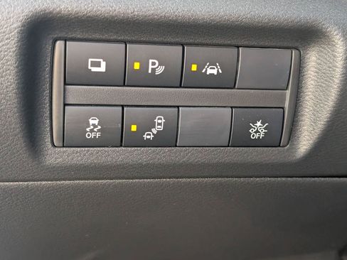 Certified 2025 Nissan Kicks Play S FWD image 22