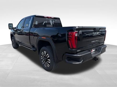 New 2026 GMC Sierra 2500 Denali Ultimate AWD/4WD image 5