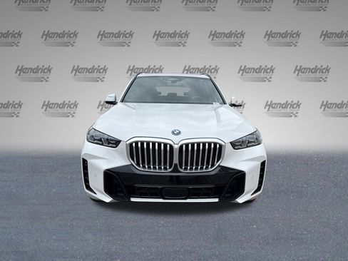 New 2026 BMW X5 xDrive50e w/ M Sport Package image 3