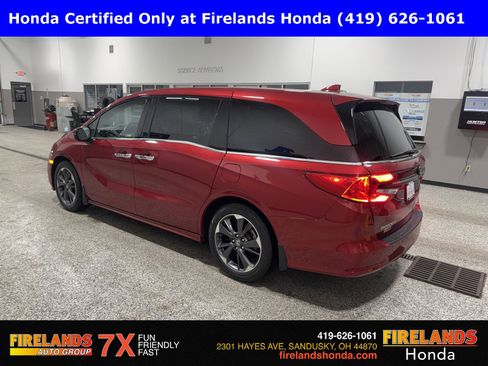 Used 2023 Honda Odyssey Elite image 5
