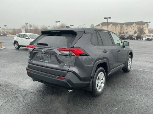 Certified 2022 Toyota RAV4 LE image 5