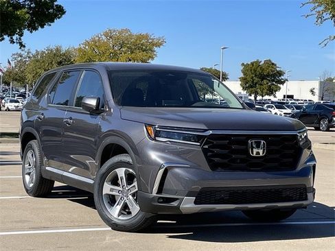 New 2025 Honda Pilot EX-L image 2