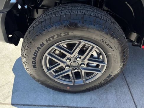 Used 2025 Jeep Wrangler Unlimited Sport AWD/4WD image 29