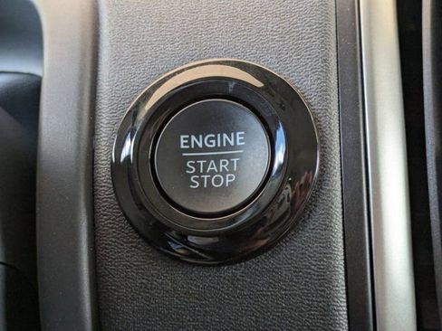 Certified 2025 Ford Expedition Active image 28