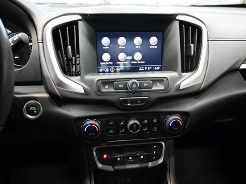 Used 2023 GMC Terrain SLE w/ Driver Convenience Package image 14