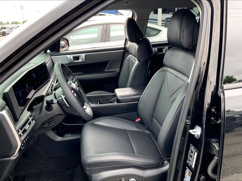 Used 2026 Hyundai Santa Fe SEL image 8