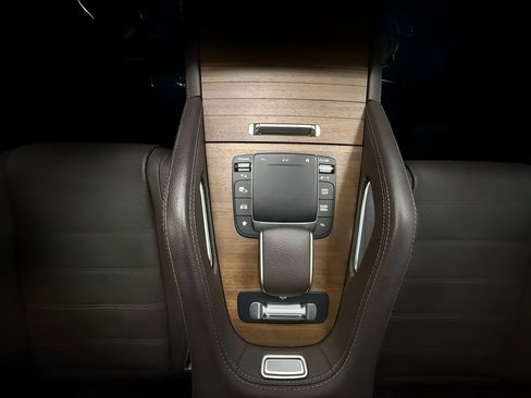 Used 2022 Mercedes-Benz GLS 450 4MATIC image 29