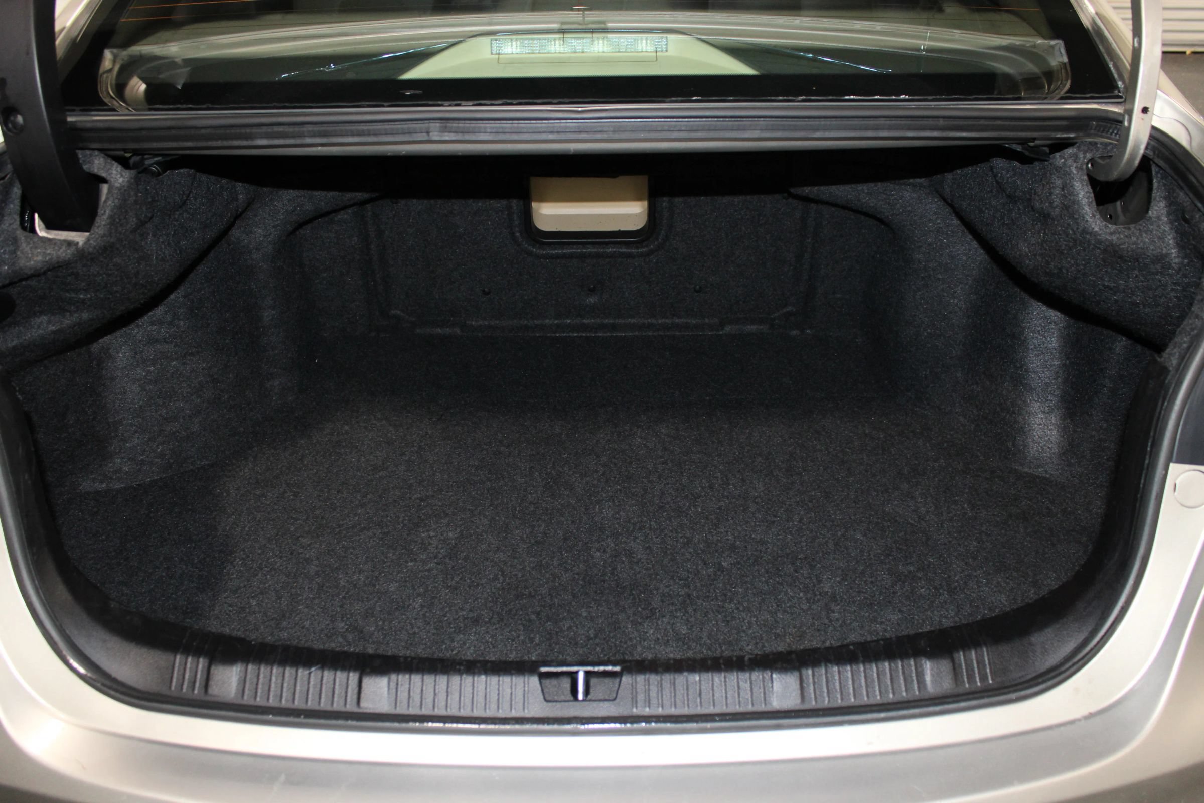 Used 2014 Toyota Avalon XLE FWD image 32