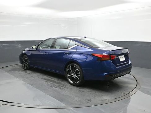 Used 2024 Nissan Altima 2.5 SR w/ SR Premium Package image 5