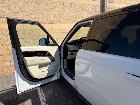 Certified 2023 Land Rover Range Rover Long Wheelbase SE image 10