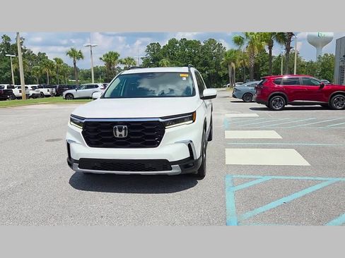 Used 2025 Honda Pilot Elite image 20