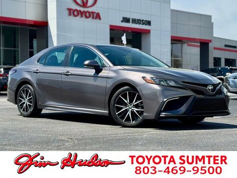 Used 2024 Toyota Camry SE w/ Convenience Package image 1