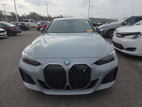 Used 2023 BMW i4 eDrive40 w/ M Sport Package image 11
