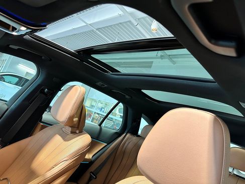 Used 2025 Mercedes-Benz E 450 4MATIC All-Terrain Wagon image 10