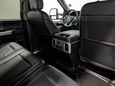 Used 2019 Ford F350 Lariat w/ Chrome Package AWD/4WD image 19