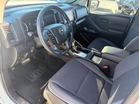 Used 2022 Nissan Frontier S RWD image 12