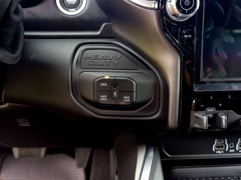 New 2026 RAM 2500 Laramie w/ Night Edition AWD/4WD image 19