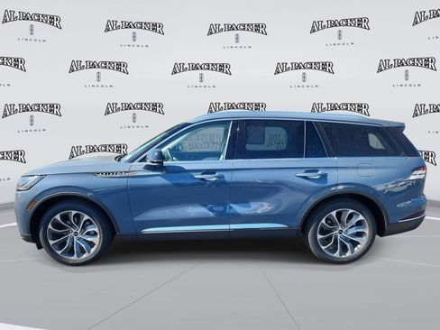 New 2026 Lincoln Aviator 2WD image 2