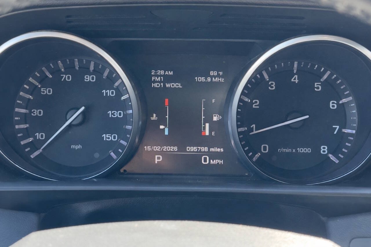Used 2014 Land Rover Range Rover Sport SE AWD/4WD image 16