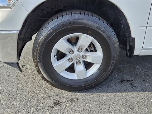 Used 2024 RAM 1500 Classic SLT image 9