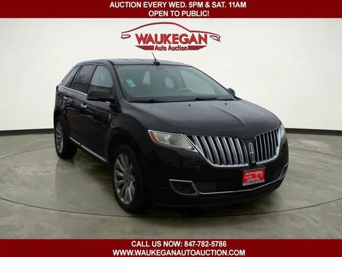 Used 2011 Lincoln MKX Base AWD 4dr SUV w/ 101A Rapid Spec Order Code image 3
