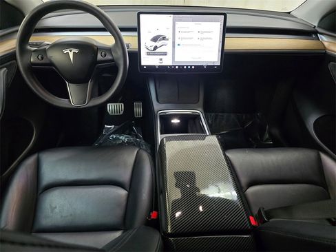 Used 2022 Tesla Model Y Performance image 18
