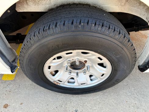 Used 2015 Nissan NV 2500 SV w/ Side & Curtain Airbag Package image 45