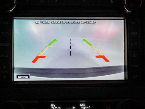 Used 2011 Lincoln Navigator L 4WD image 27